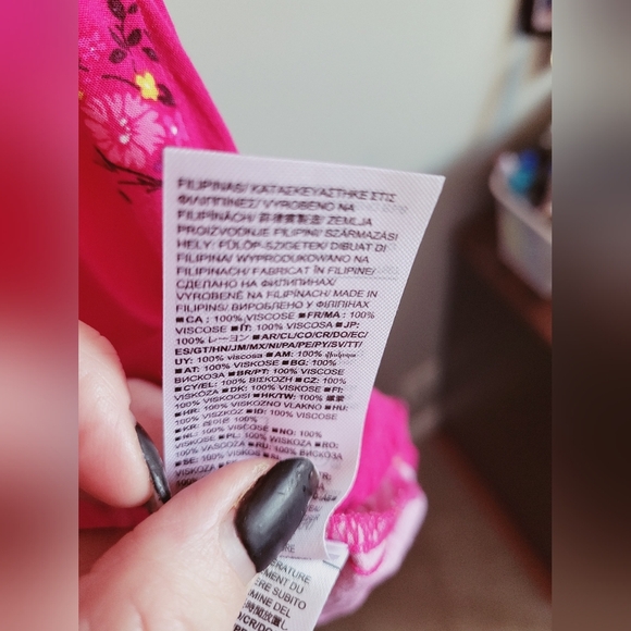 GAP Fusia Floral Pattern Blouse - Picture 8 of 8